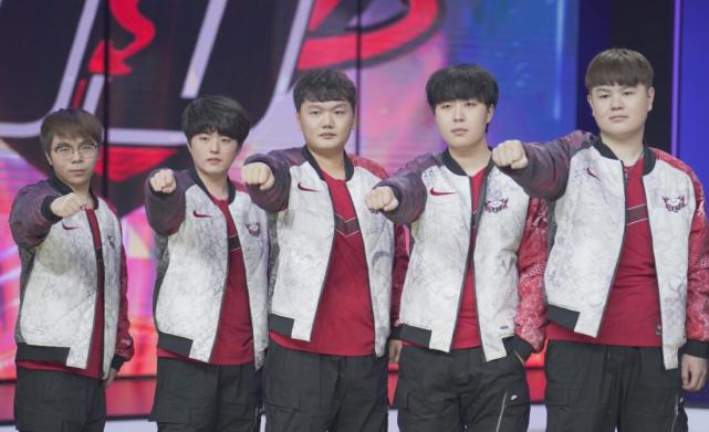 平对决中 平对决中