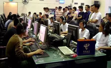 各国球迷的 各国球迷的