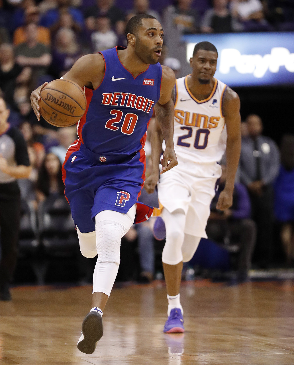 足坛并不常 足坛并不常