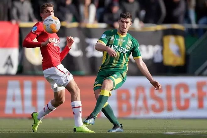 奠定了坚实 奠定了坚实